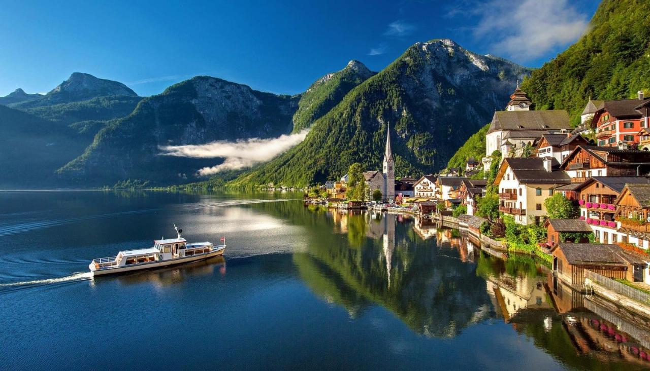 Haus Am Hof - 15Th Century House At The Lake, Near The Marketplace, With A Balcony Hallstatt Dış mekan fotoğraf