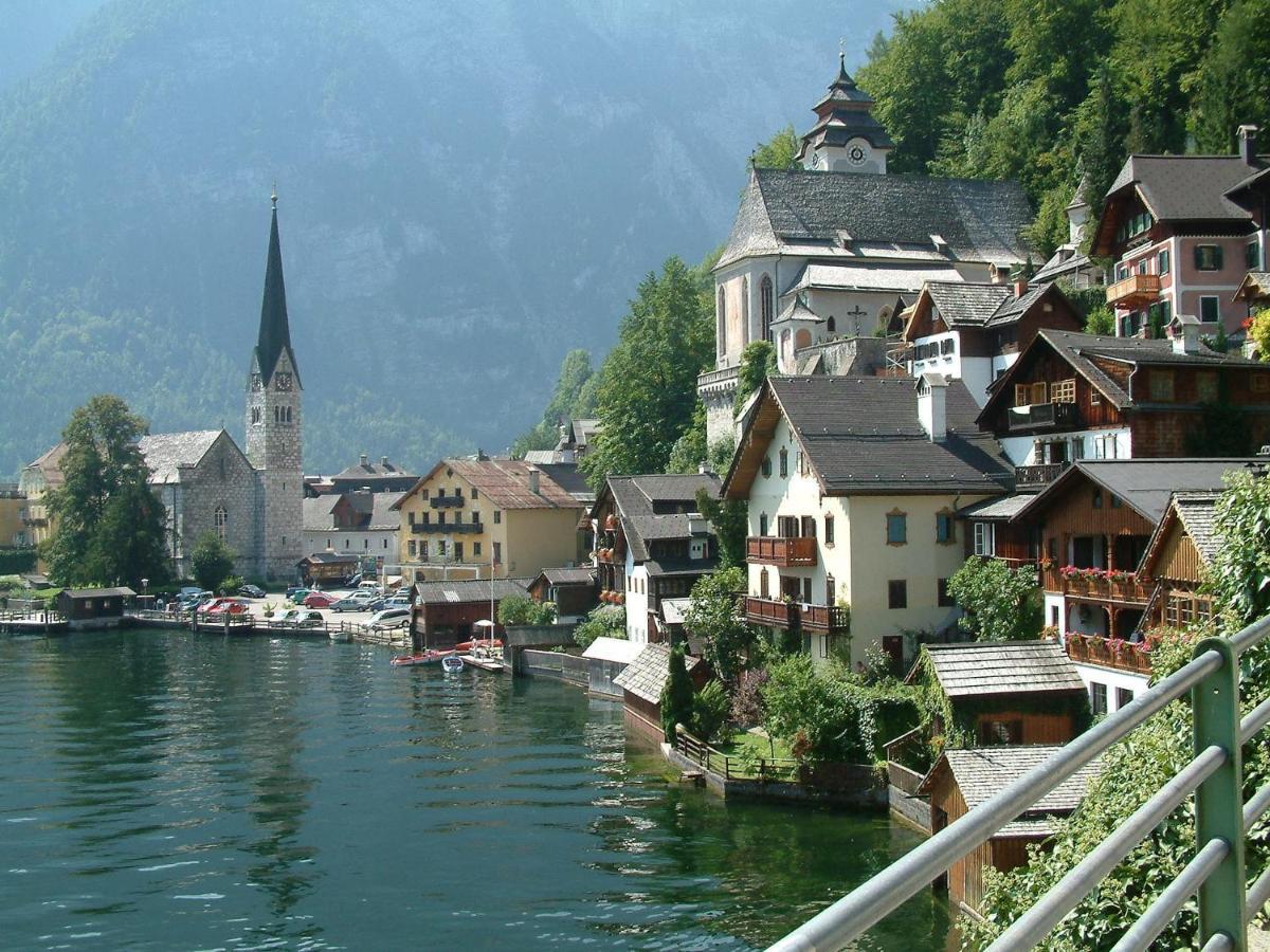 Haus Am Hof - 15Th Century House At The Lake, Near The Marketplace, With A Balcony Hallstatt Dış mekan fotoğraf
